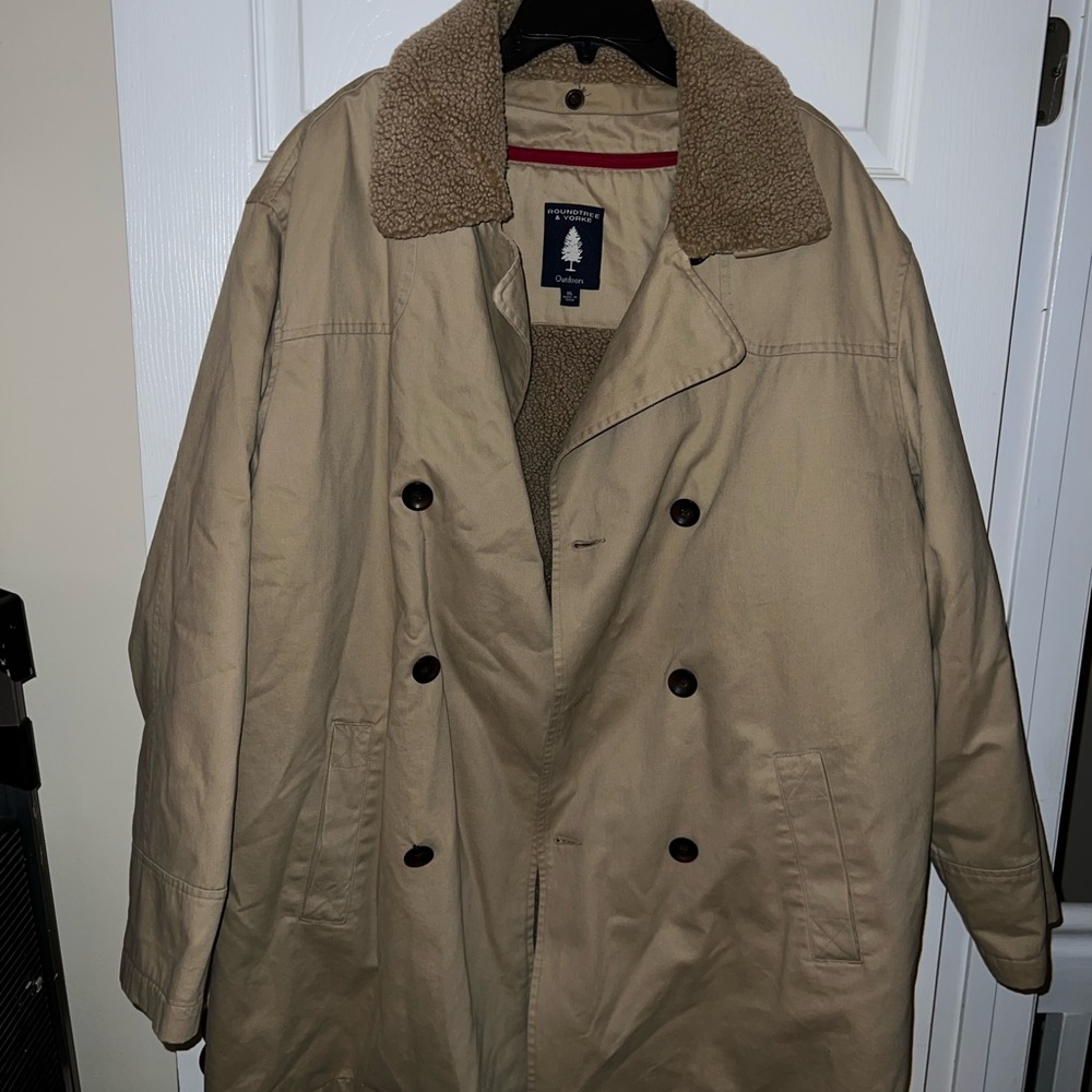 Roundtree & Yorke Beige Double-Breasted Trench Coat